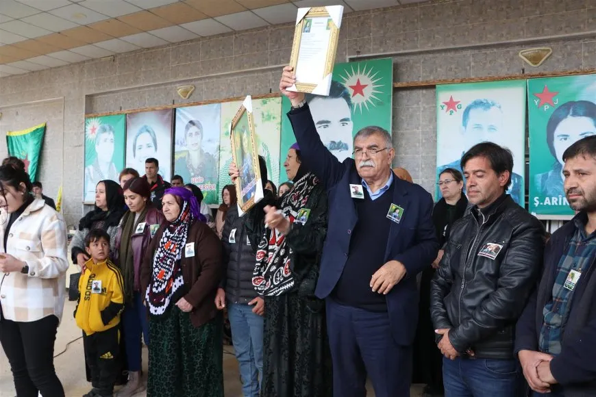 Bi hezaran cenzeyên Hêva û Dilawer  El Erebo spartin axê
