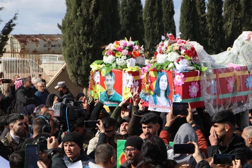 Bi hezaran cenzeyên Hêva û Dilawer  El Erebo spartin axê