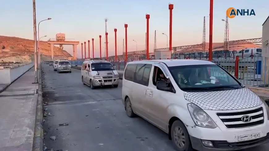 Karwanê şêniyên hin bajarên kanton Cizîrê gihiştin bendava Tişrînê