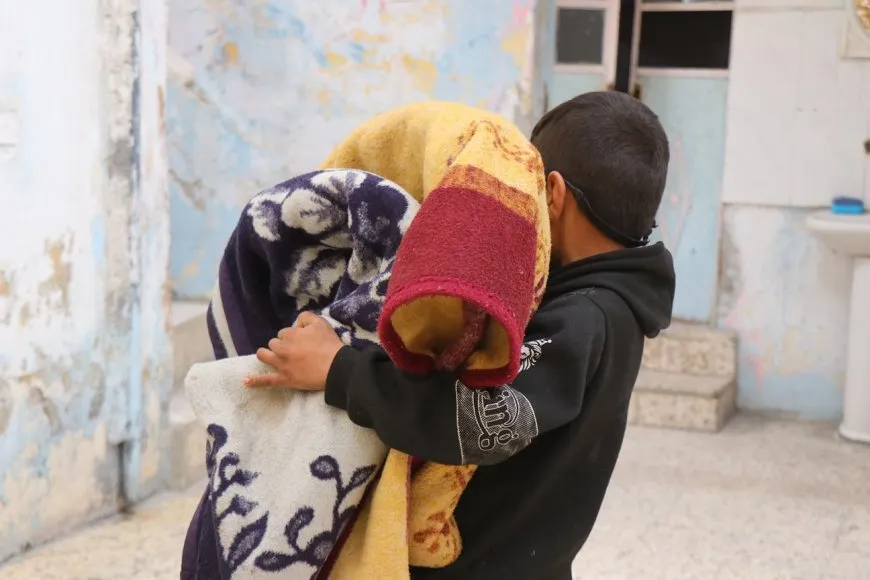 Koçberên efrînî ji alîkariyên mirovî bê par in