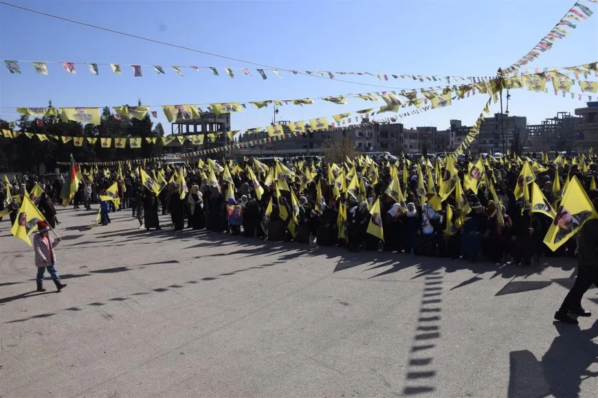 Gel ji bo şermezarkirina Komploya 15’ê Sibatê berê xwe dide qadên çalakiyan