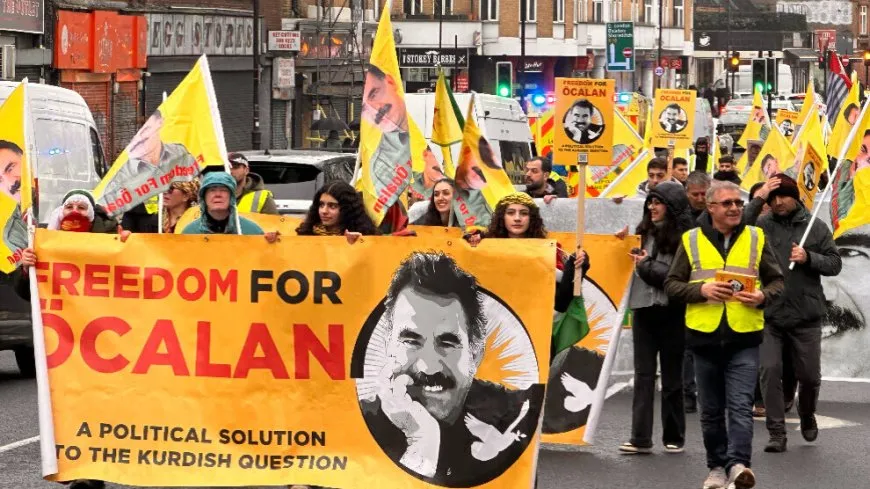 Ji Londonê peyam: Heya Rêber Apo azad nebe, em nasekinin