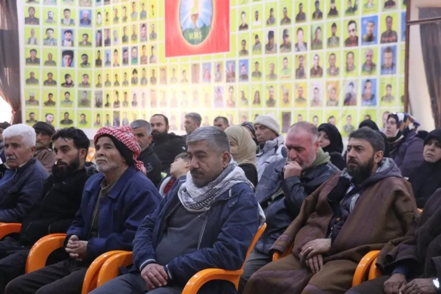 Malbatên şehîdan li Tebqayê pêşdeçûnên siyasî nîqaş kirin
