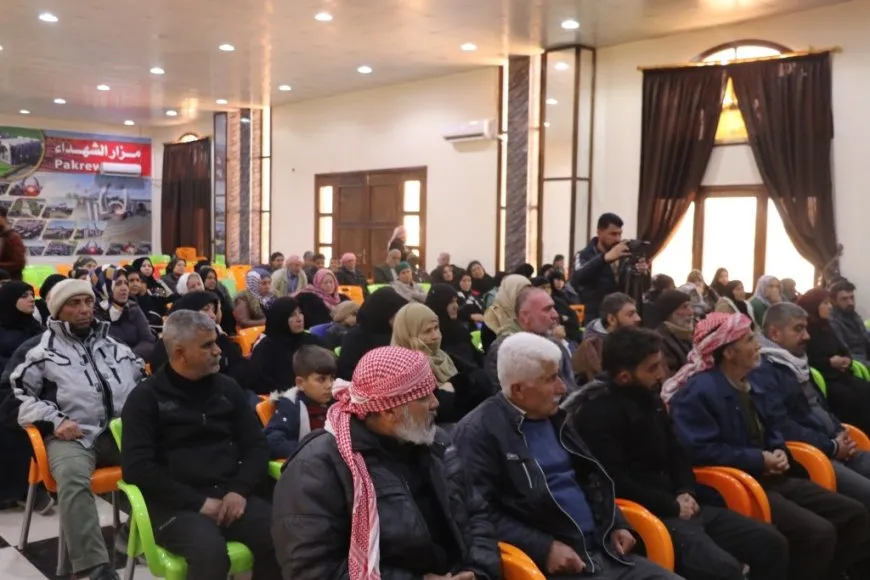 Malbatên şehîdan li Tebqayê pêşdeçûnên siyasî nîqaş kirin