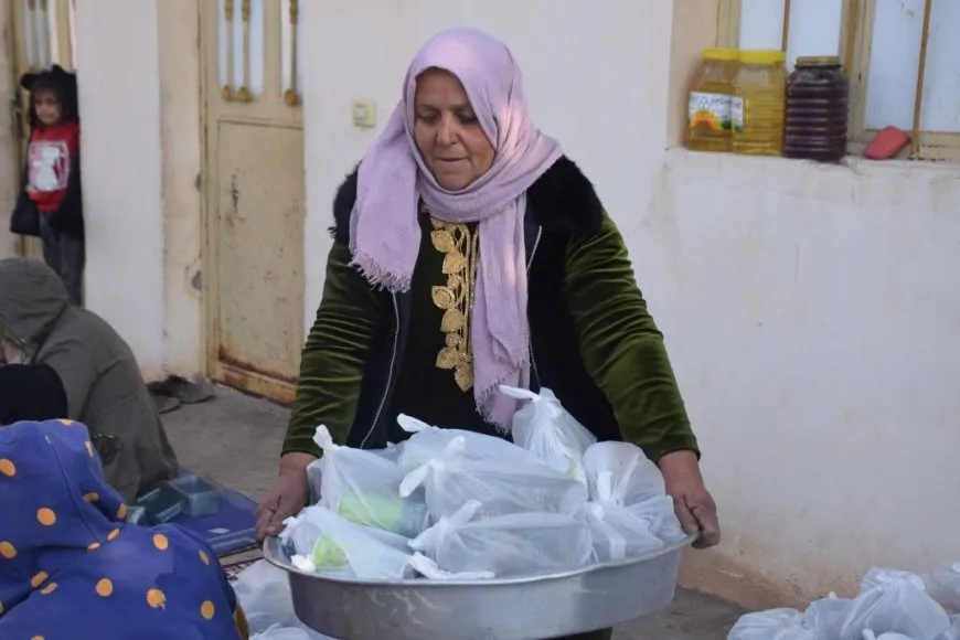 ‘Em ê her tim li pişt şervanên xwe bin’