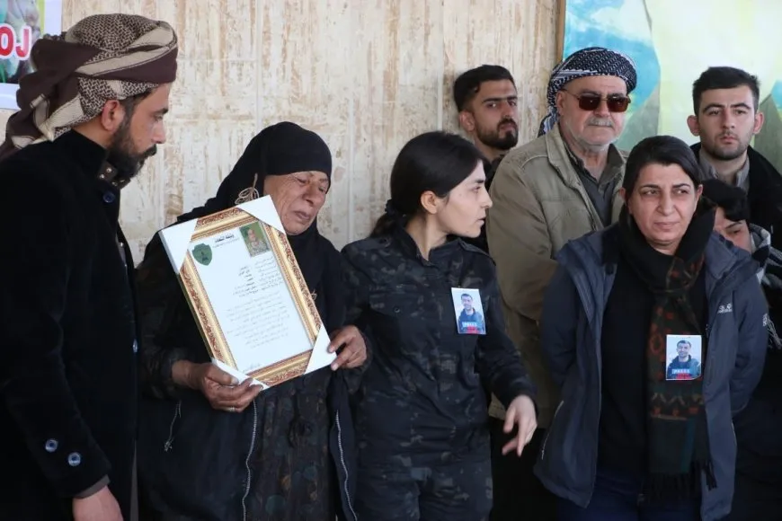 Bi merasîmeke biheybet şehîd Egîd Roj hat oxirkirin û şehîd Zagros hat bibîranîn