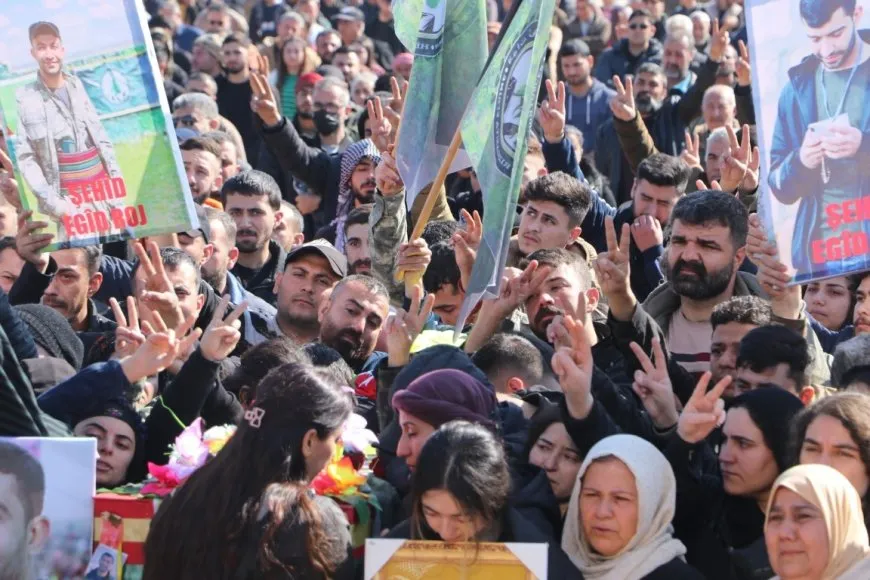 Bi merasîmeke biheybet şehîd Egîd Roj hat oxirkirin û şehîd Zagros hat bibîranîn