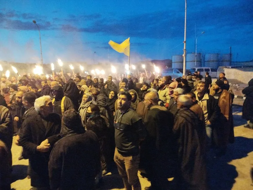 Çalakvanên li bendava Tişrînê dagirkerî şermezar kirin û piştgiriya xwe bo QSD`ê anîn ziman