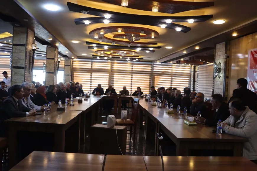 KNK-Rojava têkildarî yekemîn şoreşa Kurdî panelek li dar xist
