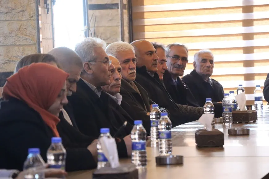 KNK-Rojava têkildarî yekemîn şoreşa Kurdî panelek li dar xist