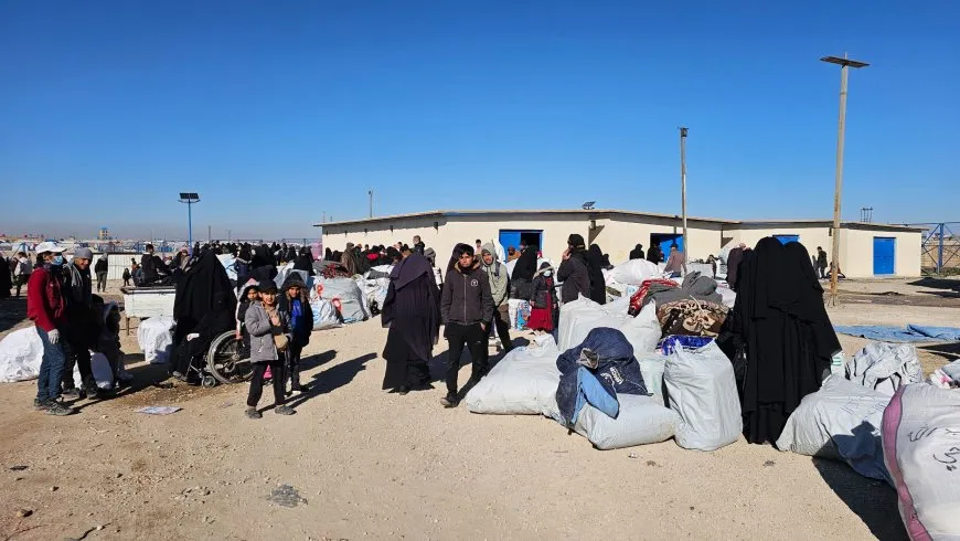 Koma 5’an ya penaberên Iraqê ji kampa Holê derket