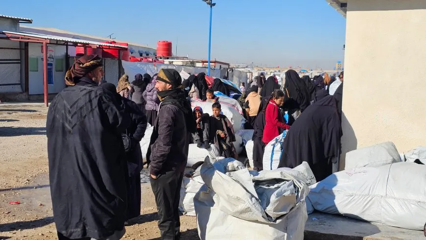 Koma 5’an ya penaberên Iraqê ji kampa Holê derket