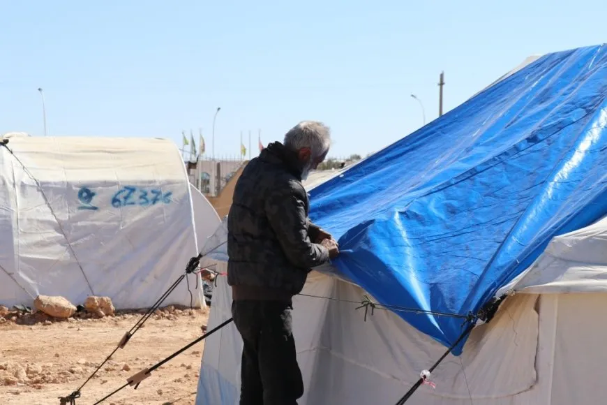 Koçberên ji Efrîn û Şehbayê bi sermayeke dijwar re rû bi rû ne