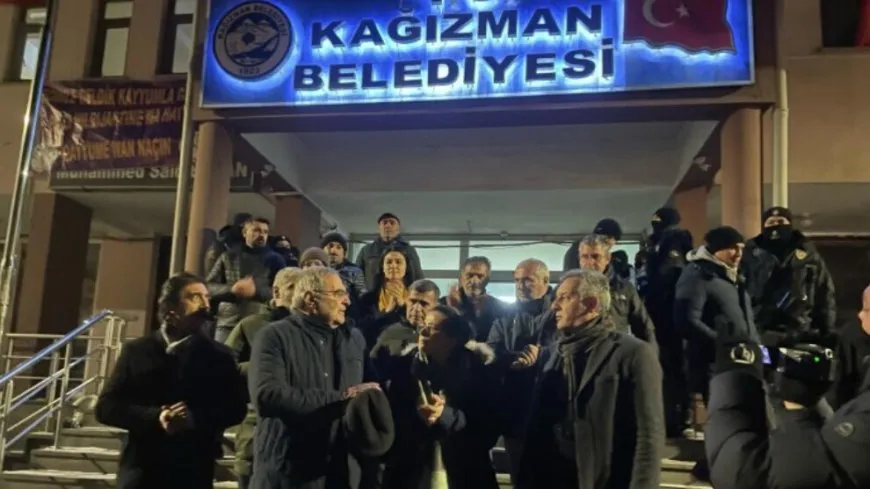 Ji 19 baroyan daxuyaniya dijî desteserkirina Şaredariya Qaxizmanê