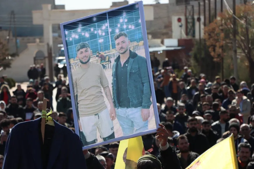 Şehîdê QSD'ê bi dirûşmeyan hat oxirkirin