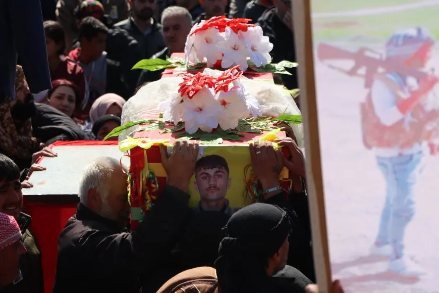 Şehîdê QSD'ê bi dirûşmeyan hat oxirkirin
