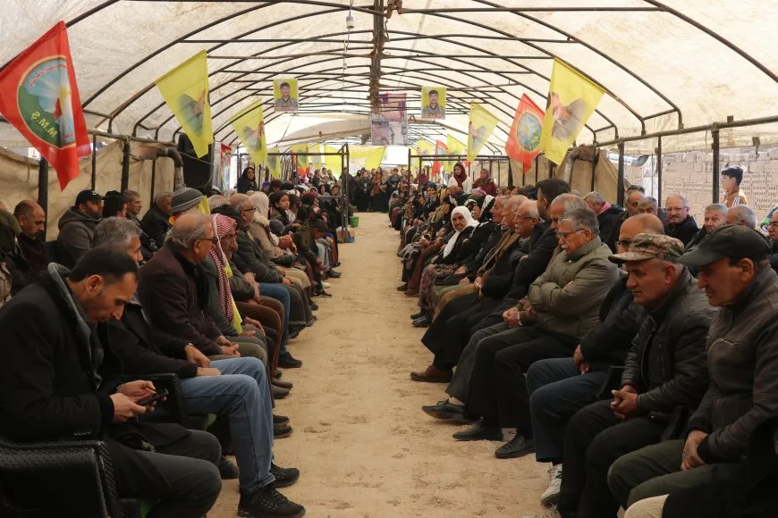 Şêniyên Qamişloyê ji malbata şehîd Bêkes re sersaxî xwest