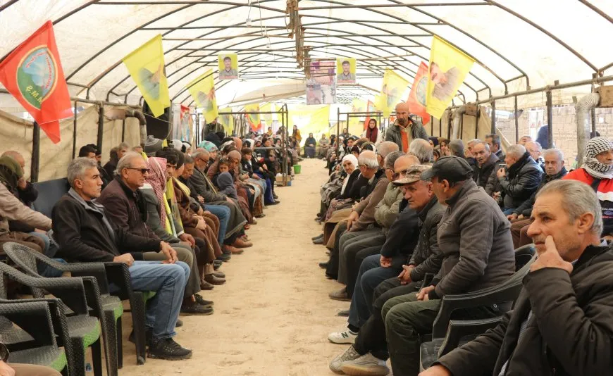 Şêniyên Qamişloyê ji malbata şehîd Bêkes re sersaxî xwest