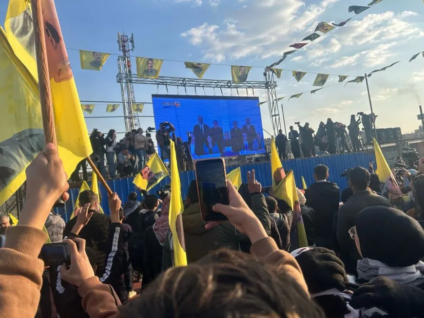 Bi deh hezaran kes peyama Rêber Apo guhdar dikin