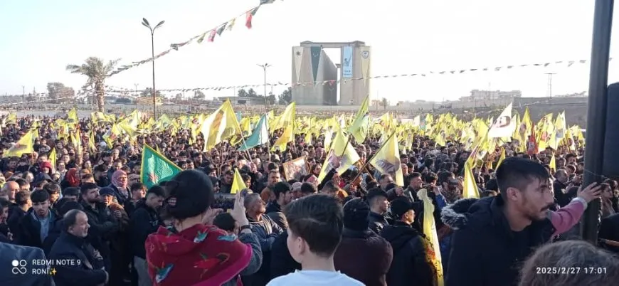 Bi deh hezaran kes peyama Rêber Apo guhdar dikin