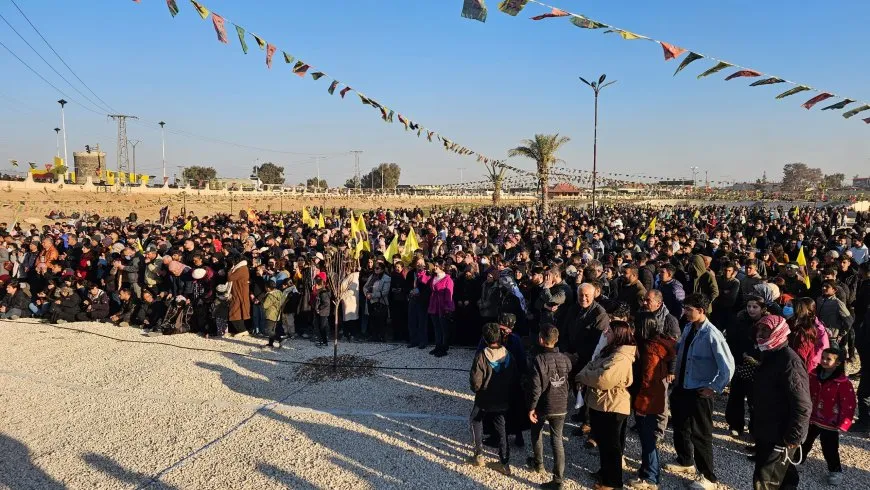 Bi deh hezaran kes peyama Rêber Apo guhdar dikin