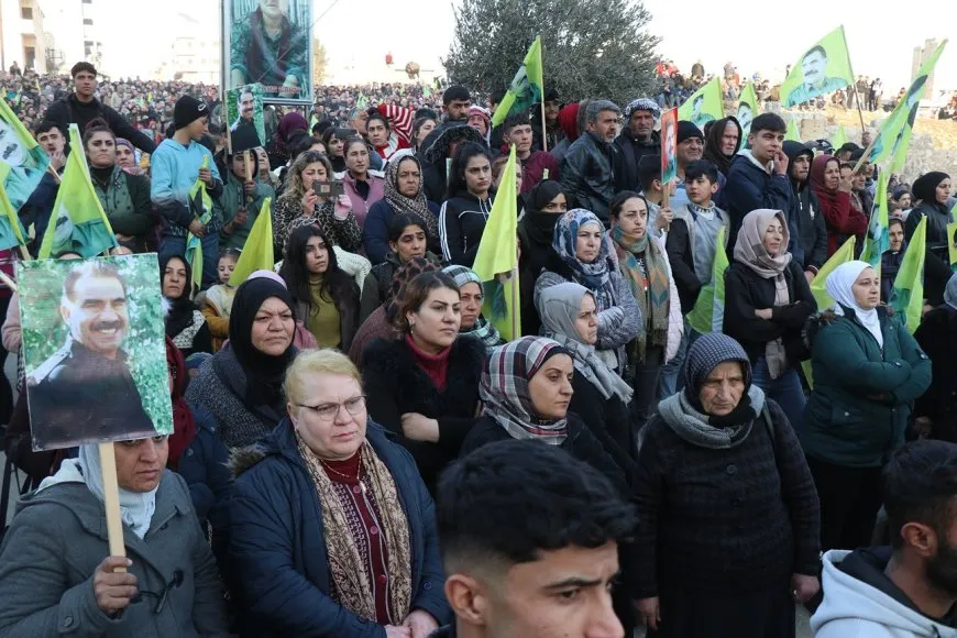 Bi deh hezaran kes peyama Rêber Apo guhdar dikin