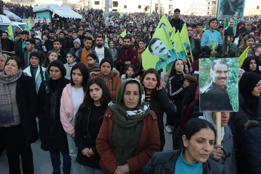 Bi deh hezaran kes peyama Rêber Apo guhdar dikin
