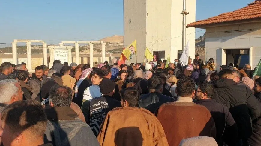 Berxwedêrên Tişrînê li peyama Rêber Apo guhdar kir