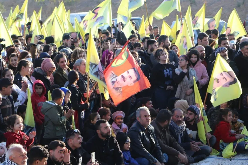 Bi deh hezaran kes peyama Rêber Apo guhdar dikin