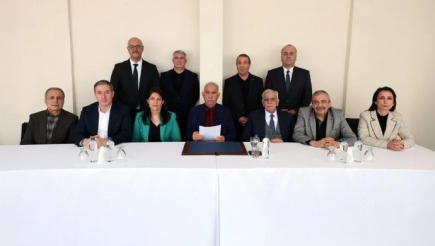 Hurgiliyên kêliyên dîrokî yên li Îmraliyê