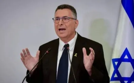 Wezîrekî îsralî: Bi hezaran endamên Hemas û Cîhada Îslamî li Sûriyeyê hene