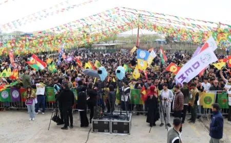 Li 14 navendên bakurê Kurdistanê Newroz bi coşeke mezin tê pîroz kirin