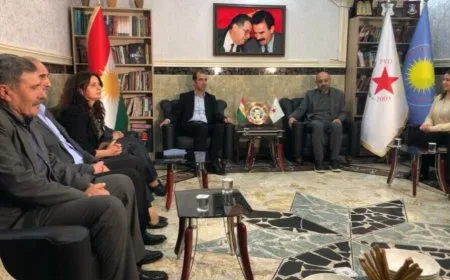 DEM Partî û DBP’ê serdana Nûnertiya PYD’ê ya li Silêmaniyê kir