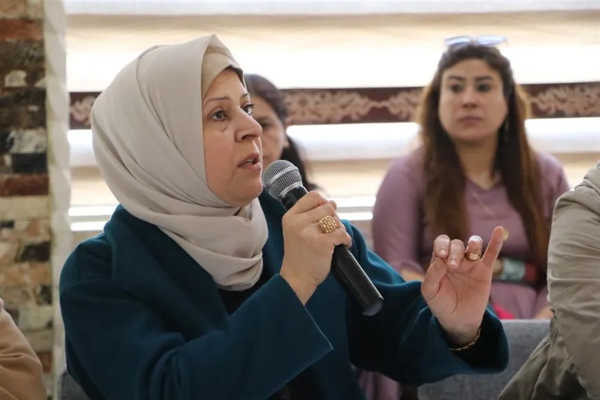 Rola jinan di siyaset û çareseriya demokratîk  de nîqaş kir