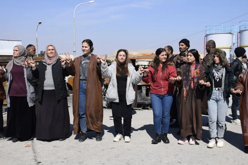 Di roja 54’emîn de berxwedana Tişrînê bi biryardarî didome