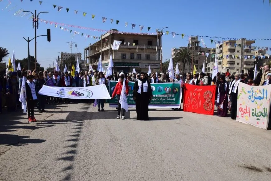 Li Reqayê meşa girseyî
