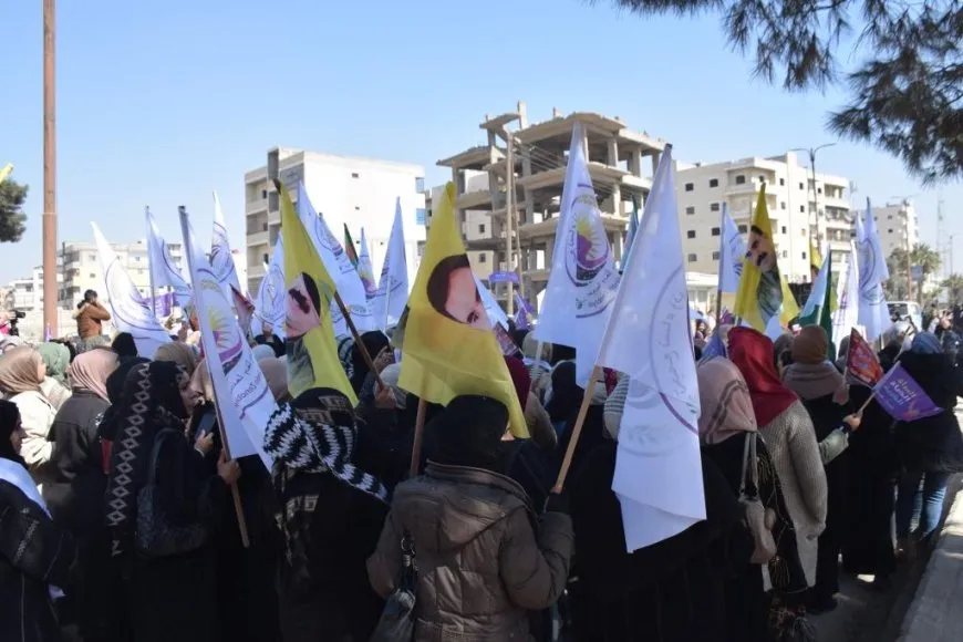 Li Reqayê meşa girseyî
