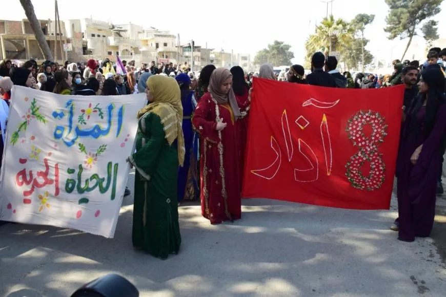 Li Reqayê meşa girseyî