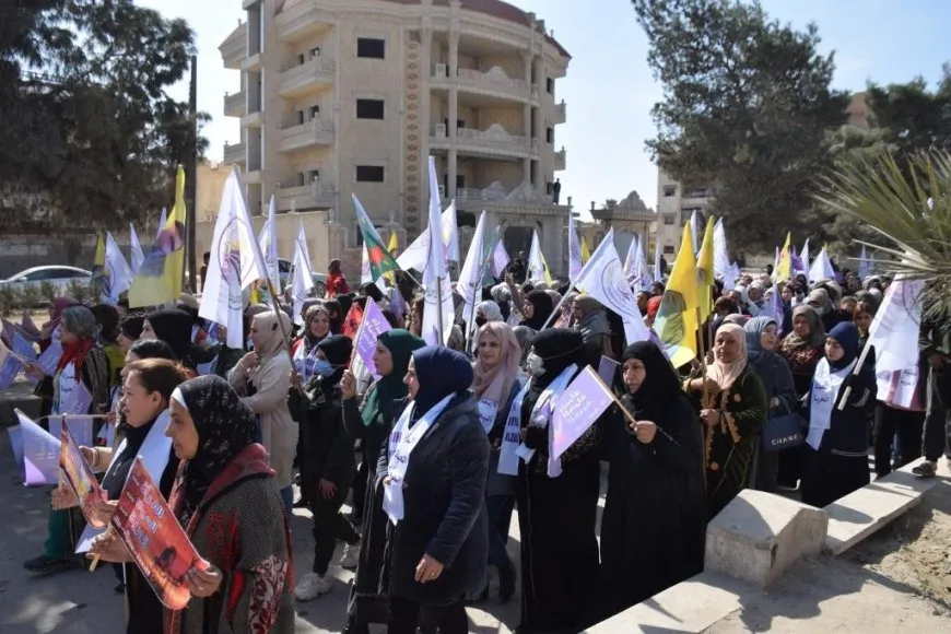 Li Reqayê meşa girseyî