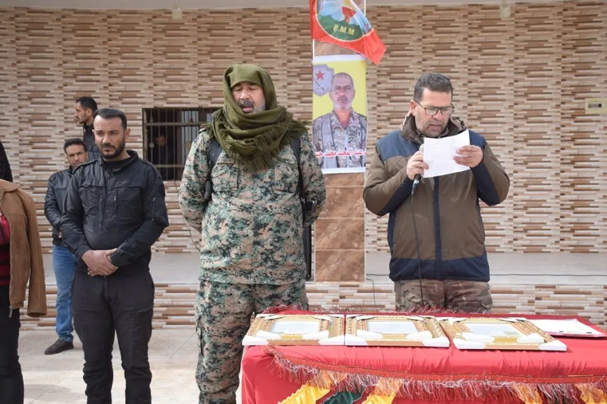 Şêniyên Şedadê cenazeyê şervanê QSD`ê Reyan Êriş spartin axê