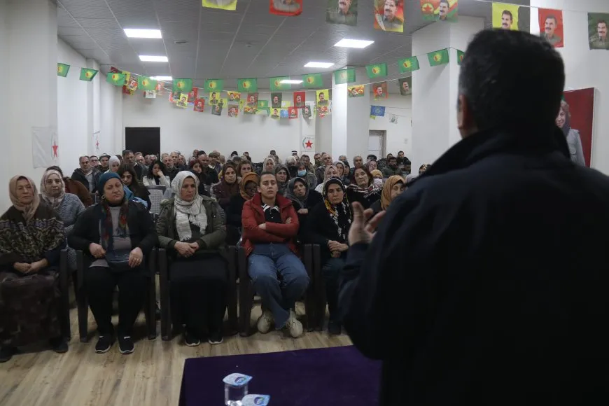 Şêniyên Amûdê daxwaza azadiya fîzîkî ya Rêber Apo kirin