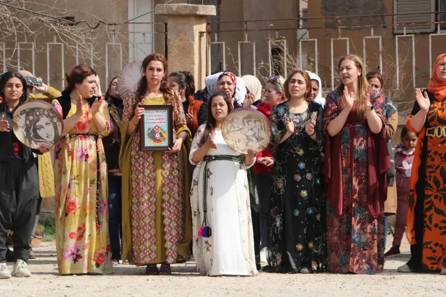 Bi boneya 8’ê Adarê li Şedadê civîn û li Hesekê serdanên saziyan