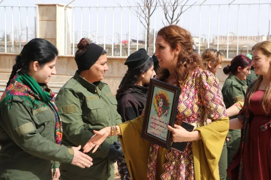 Bi boneya 8’ê Adarê li Şedadê civîn û li Hesekê serdanên saziyan