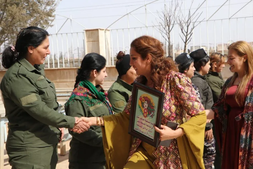 Bi boneya 8’ê Adarê li Şedadê civîn û li Hesekê serdanên saziyan