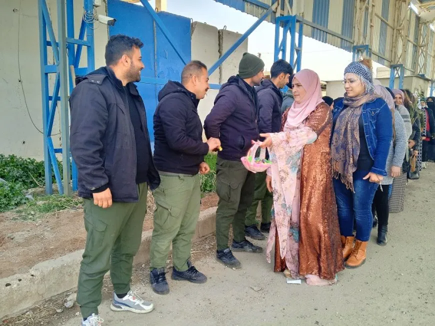 Bi çalakiyên cihêreng 8’ê Adarê li gelek bajaran hat pîrozkirin