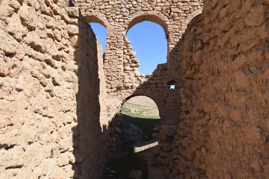 Şûnwarekî dîrokî yê li ber hilweşînê