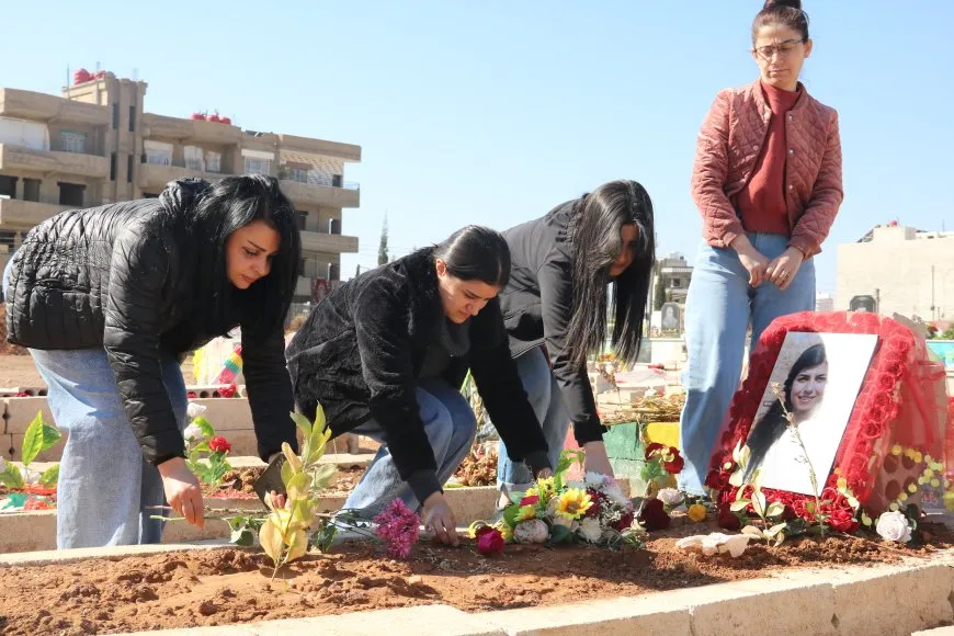 Me hevala xwe Cîhan bi boneya 8’ê Adarê bibîr anî 