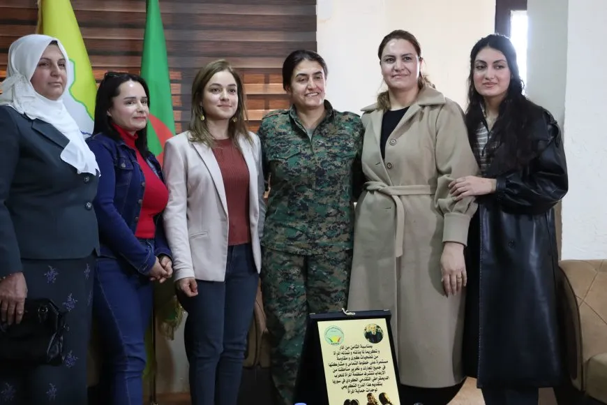 Rêxistina Jinan a Partiya Pêşverû serdana navenda YPJ’ê kir