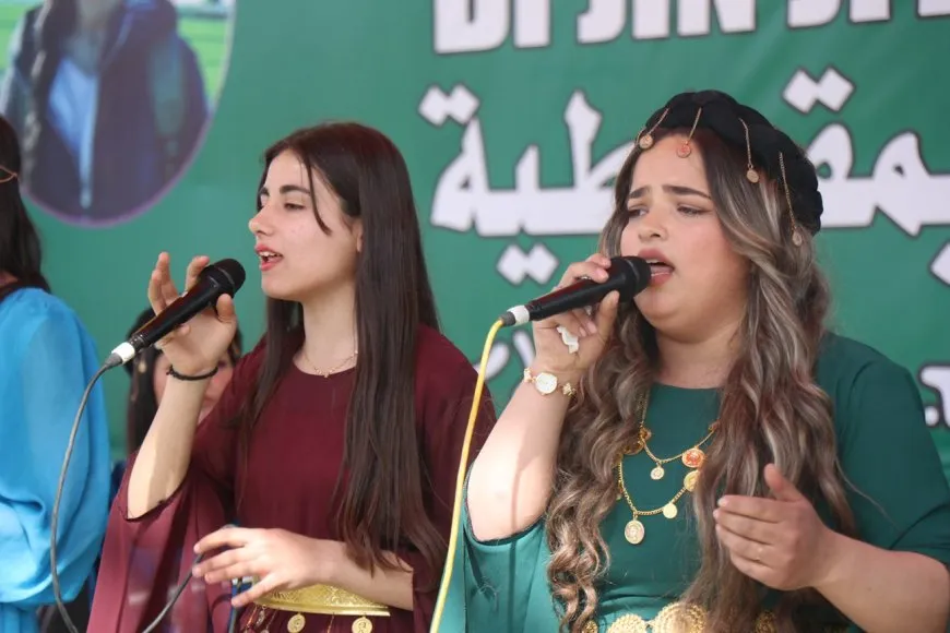Pîrozbahiyên 8’ê Adarê bi peyamên têkoşîna hevpar li hemberî paşguhkirinê bi dawî bûn