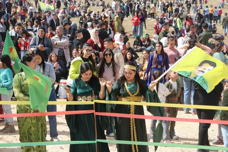 Pîrozbahiyên 8’ê Adarê bi peyamên têkoşîna hevpar li hemberî paşguhkirinê bi dawî bûn